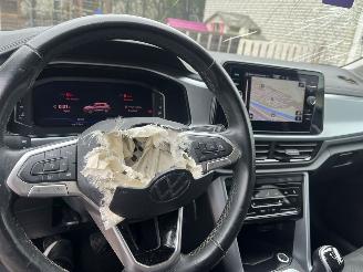 Volkswagen T-Roc BENZINE - KLIMATRONIK - LIFE picture 16