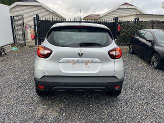 Damaged car Renault Captur DCI - AUTOMATIC - KLIMATRONIK 2018/10
