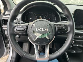 Kia Rio BENZINE - AUTOMATIC picture 22