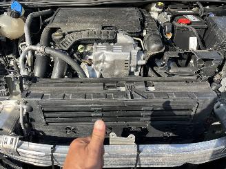 Peugeot 308 BENZINE - AUTOMATIC picture 9