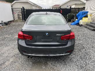 Damaged car BMW 3-serie 320.D AUTOMATIC - LUXURY 2016/4