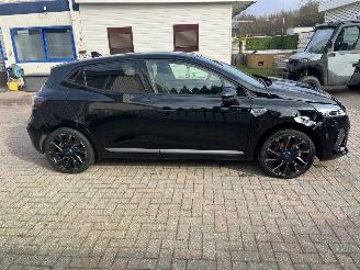 Renault Clio ESPRIT ALPINE E-TECH FULL HYBRID picture 13