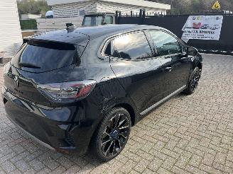 Renault Clio ESPRIT ALPINE E-TECH FULL HYBRID picture 2