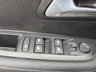 Peugeot 208 BENZINE - ALLURE, picture 21