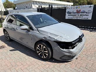 Volkswagen Golf BENZINE UNITED picture 6