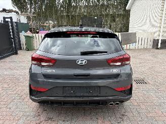 Voiture accidenté Hyundai I-30 1.5 T-GDI Hybrid N Line DCT 2026/2