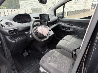 Peugeot Partner AUTOMATIC 131,PS DIESEL picture 11