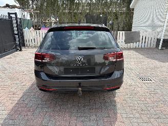 Schadeauto Volkswagen Passat DSG -- 150,PS -- TDI 2024/2