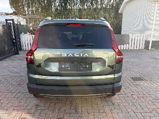 Voiture accidenté Dacia Jogger BENZINE -- 110,PS -- KLIMA 2025/6