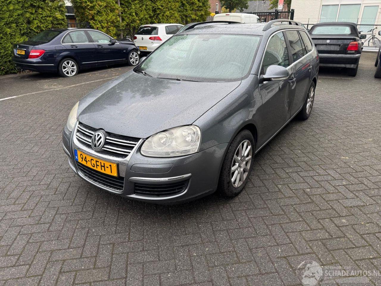 Volkswagen Golf 1.4 TSI Comfortline Business PANO