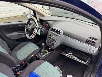 Fiat Grande Punto 1.4 Active picture 9