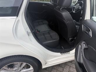 Mercedes B-klasse 180 Ambition picture 12