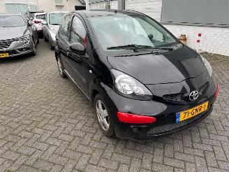 Toyota Aygo 1.0 12V Sport picture 2