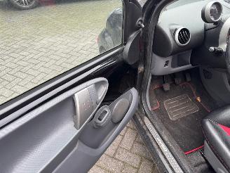 Toyota Aygo 1.0 12V Sport picture 8