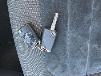 Volkswagen Golf 1.6 TDI Highline picture 14