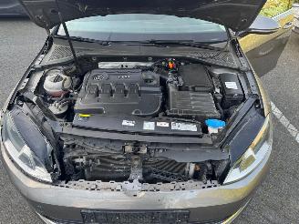 Volkswagen Golf 1.6 TDI Highline picture 6