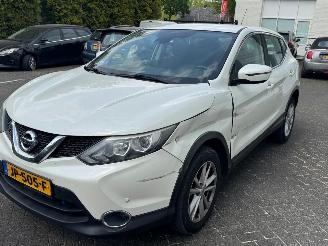 Unfallwagen Nissan Qashqai 1.2 Acenta 2015/1
