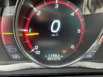 Volvo V-60 2.4 D6 Twin Engine R-Design picture 16