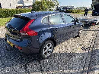 Volvo V-40 V40 2.0 D3 Kinetic picture 3