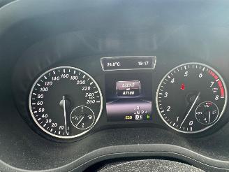 Damaged car Mercedes B-klasse 180 Ambition 2014/11