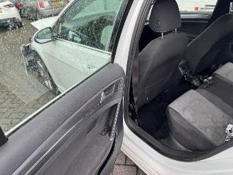Volkswagen Golf 1.4 TSI Highline picture 10