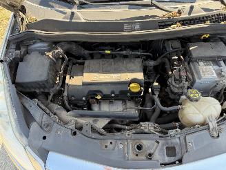 Opel Corsa 1.2 16V 111 Edition Automaat picture 15