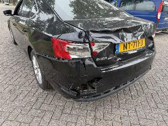 Skoda Superb 1.6TDI Ambition Business picture 9