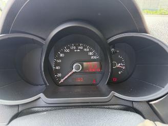 Kia Picanto 1.0 CVVT ISG Airco picture 11