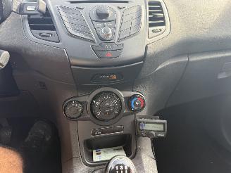 Ford Fiesta 1.6 TDCi Champion picture 17