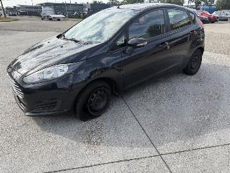 krockskadad bil auto Ford Fiesta 1.6 TDCi Champion 2013/2