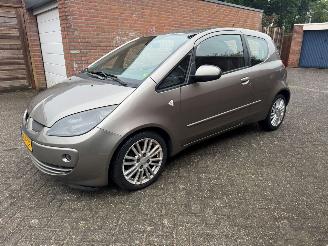 Damaged car Mitsubishi Colt 1.3 Incharge + 2008/10