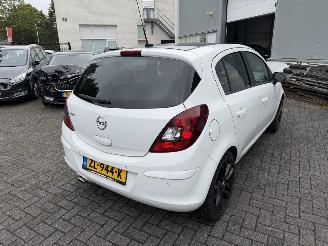 Opel Corsa 1.4 Cosmo picture 5