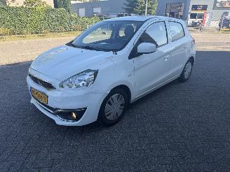 krockskadad bil auto Mitsubishi Space-star 1.0 Cool+ 2017/11