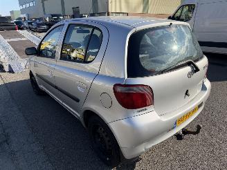 Toyota Yaris 1.3-16V VVT-i Sol AIRCO picture 3
