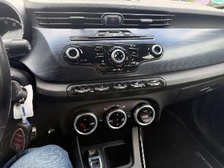 Alfa Romeo Giulietta 1.4 T Distinctive picture 20