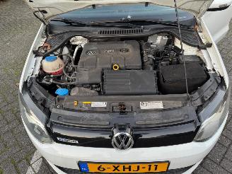 Vaurioauto  passenger cars Volkswagen Polo 1.4 TDI BlueMotion 2014/8