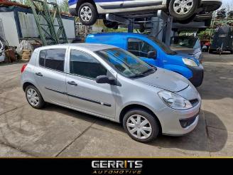 Salvage car Renault Clio Clio III (BR/CR), Hatchback, 2005 / 2014 1.2 16V 75 2008/3