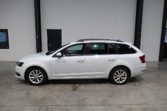 Skoda Octavia AMBITION picture 2