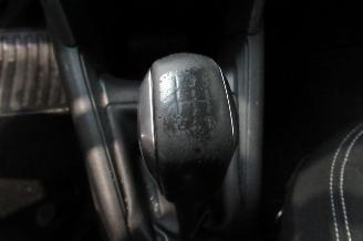 Peugeot 208 SEDAN picture 24