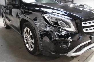 Mercedes GLA SEDAN picture 8