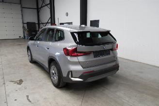 BMW iX1 SUV picture 3