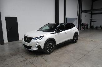 Schadeauto Peugeot 2008 GT LINE 2022/6