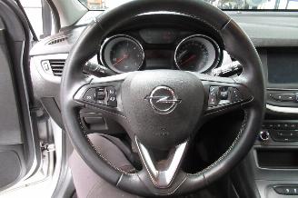 Opel Astra SEDAN picture 13