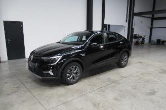 skadebil auto Renault Arkana FULL HYBRID 2025/7
