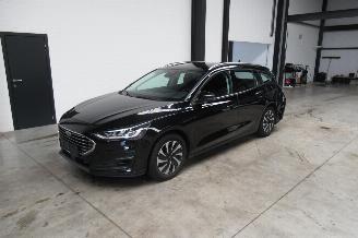 Voiture accidenté Ford Focus TITANIUM 2023/10