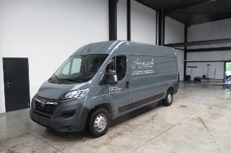 krockskadad bil bedrijf Opel Movano CAMIONETTE 2023/6