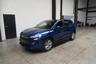 Vaurioauto  passenger cars Renault Austral EQUILIBRE 2023/10