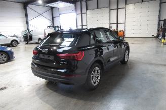 Audi Q3 SUV picture 5