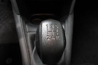 Peugeot 208 SEDAN picture 22