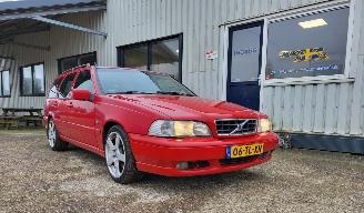 Uttjänta bilar auto Volvo V-70  1997/6